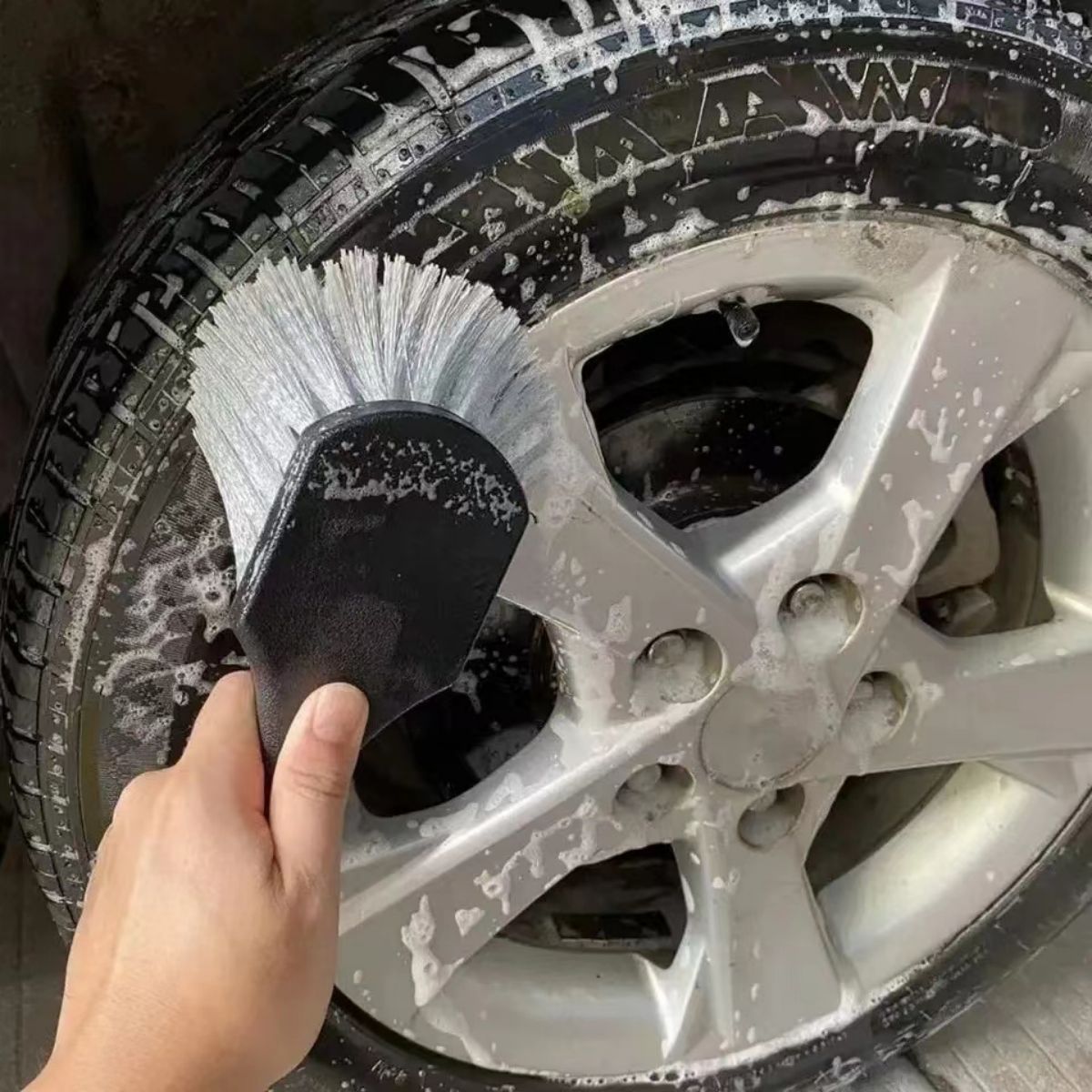 Reinigingsborstel voor autowie - Car Detailing Brush recensie en prijs